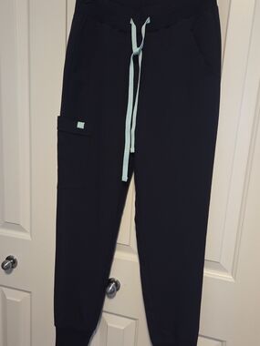 Womens's Navy Scrub Pants with Light Blue Drawstring